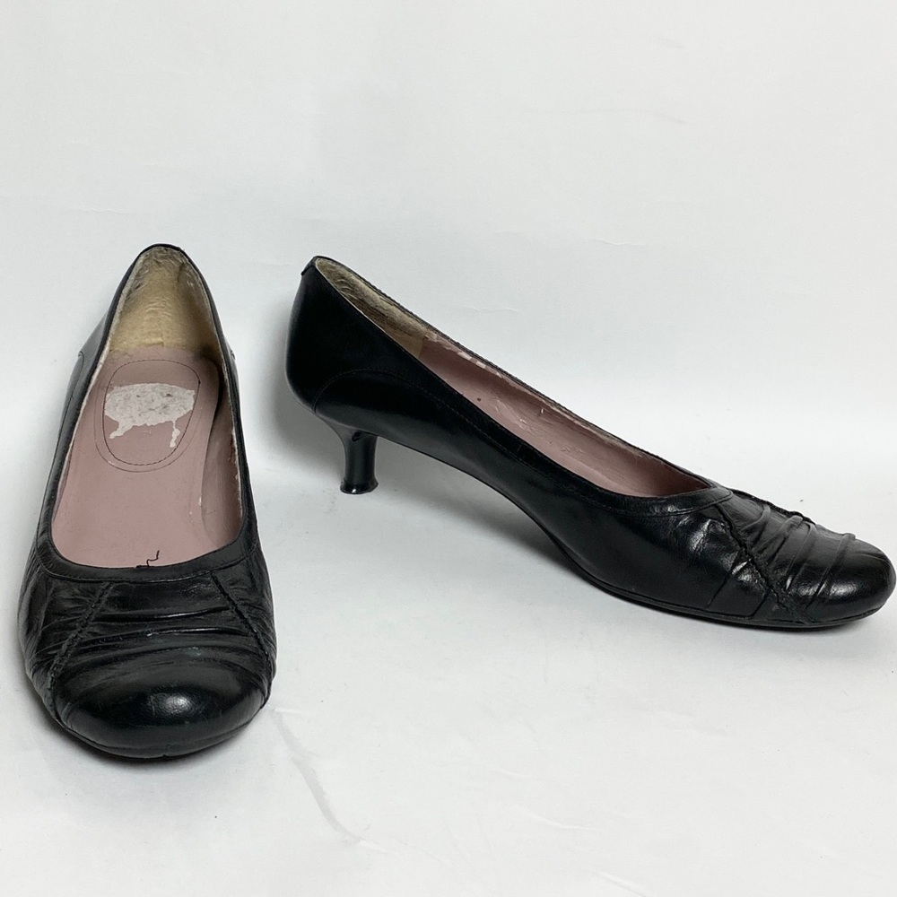 Vintage Y2K Nine West Black Genuine LEATHER Crinkly Round Toe Kitten Heels! 8.5